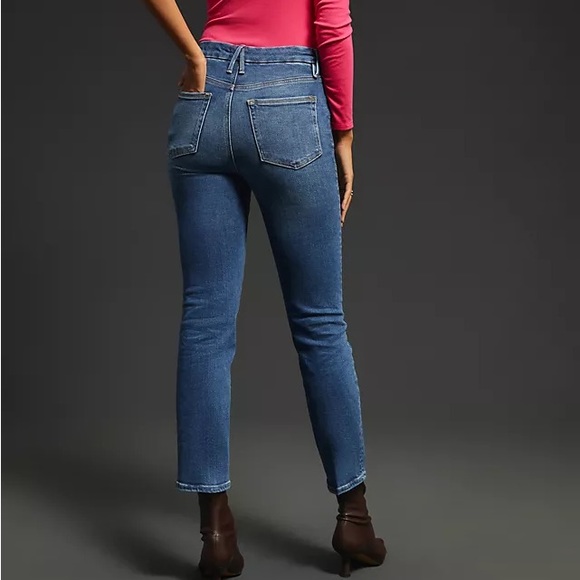 NEW GOOD AMERICAN Good Legs Straight Jeans | Medium Wash - Picture 4 of 6